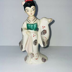Vintage Hand Painted  Figurine Of Japanese Geisha